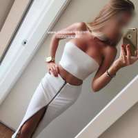 En Büyüleyici Üniversiteli Escort: Baş Döndüren Dans Gösterisi