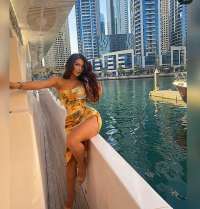 Saatlik Escort'ta En İyi Hizmetleri Sunan Büyüleyici Bir Kadın: Eşsiz Deneyiminiz Burada Başlar