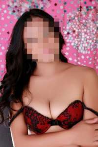 Üniversiteli Escort Bölgesindeki Göz Kamaştırıcı Güzelliği Keşfedin