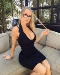 Whatsapp Escort Olarak Kendimi Tanıtıyorum